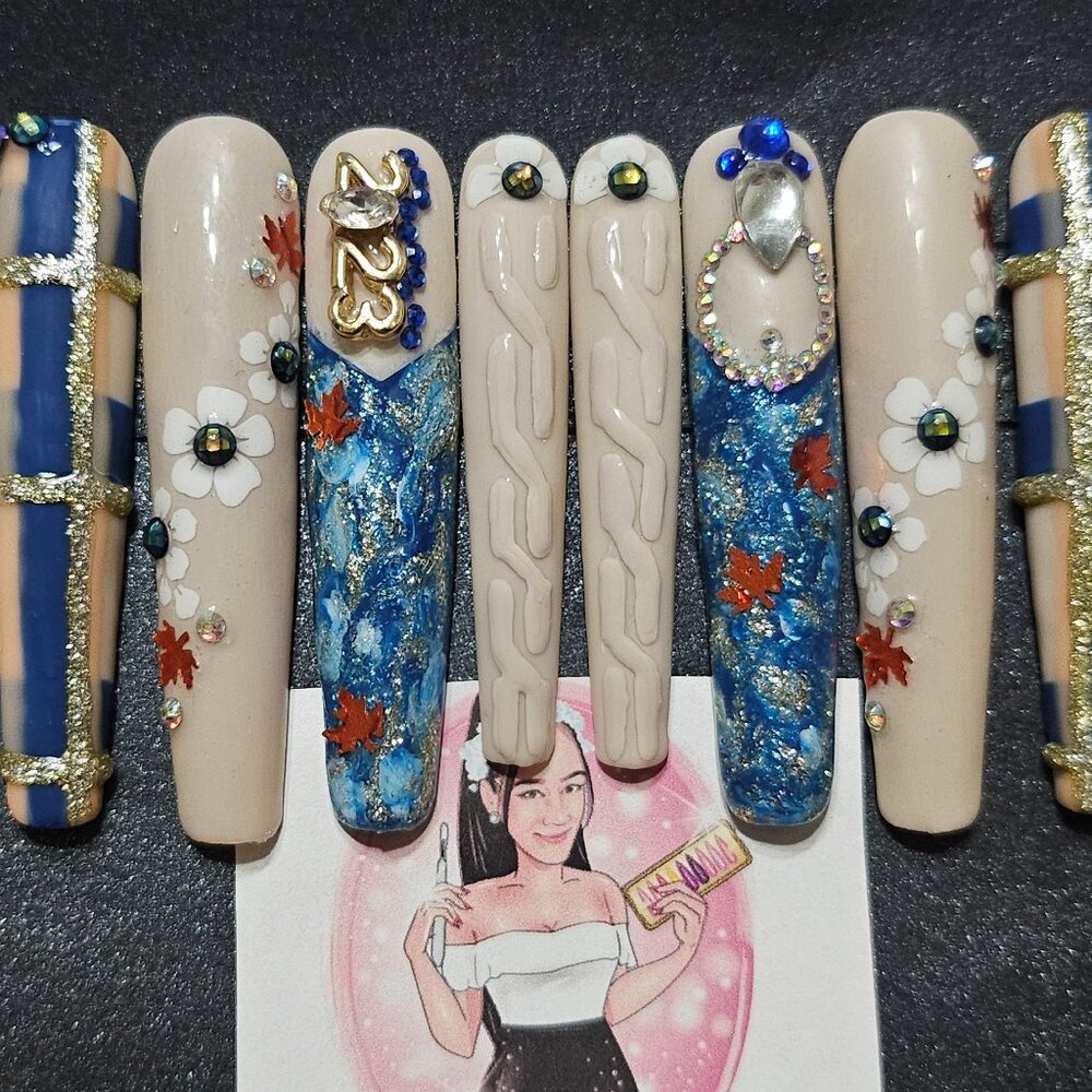 Fall inspired press on nail set - Picture 2 of 4